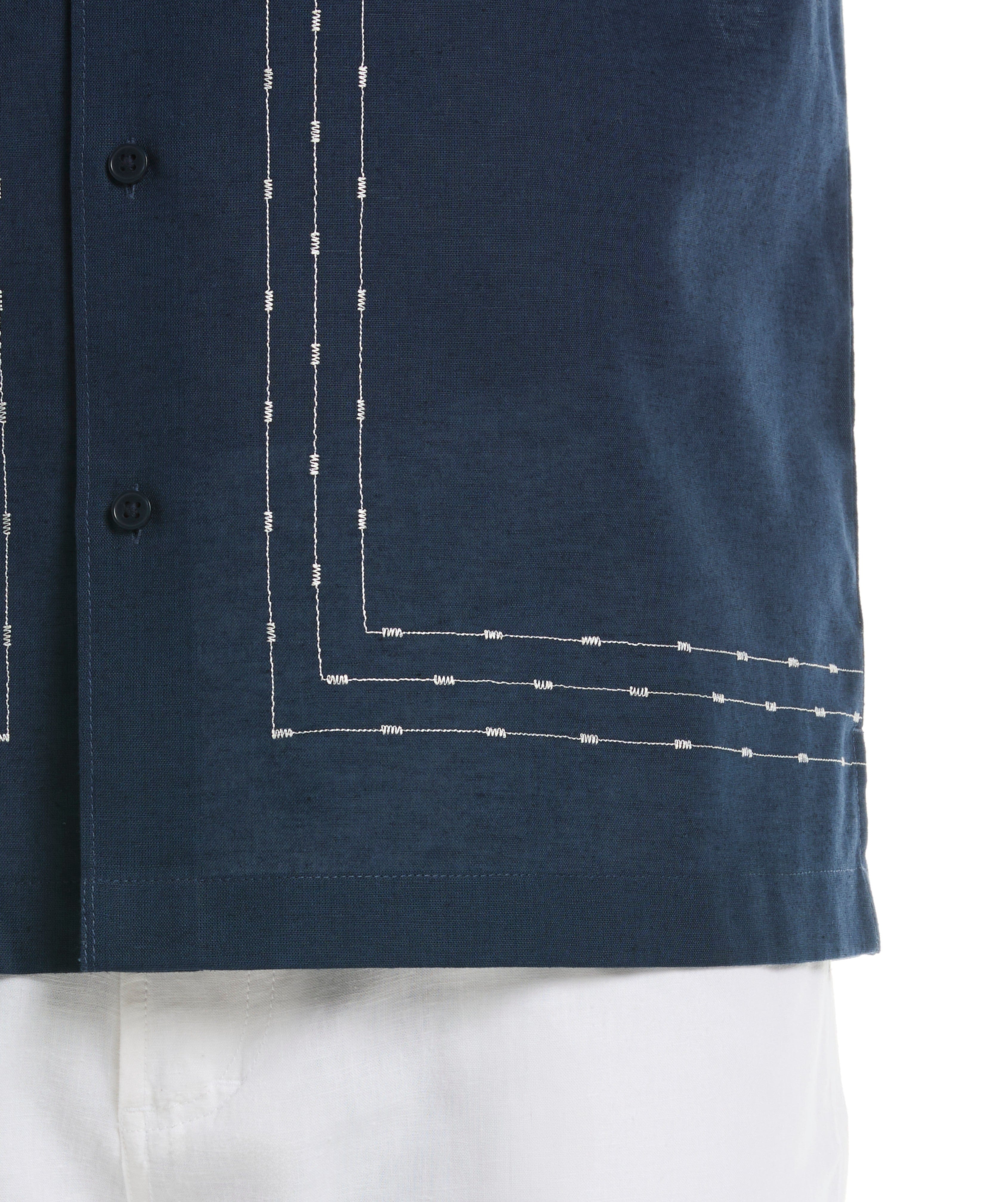 L-Shape Embroidery Shirt - Image 3